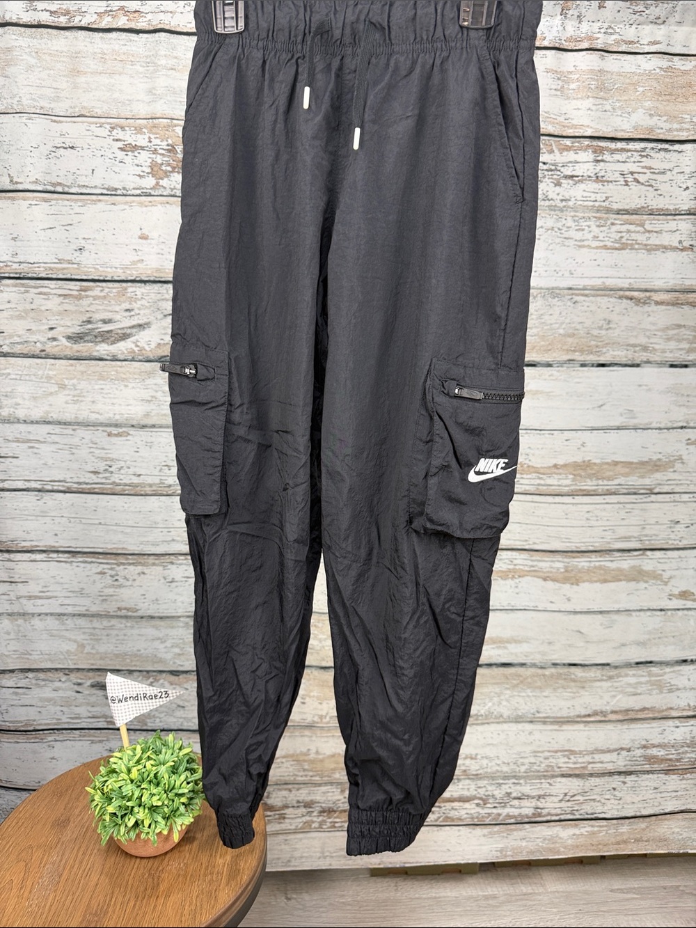 Nike Black Cargo Jogger Pants with Utility Pockets kids M